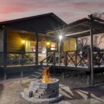 Abendruhe Lodge, Serenity Cabin, Dinokeng Game Reserve. Self catering cabin. Game lodge photography. Night Photography Abendruhe Lodge, Serenity Cabin, Dinokeng Game Reserve.
Self catering cabin. Game lodge photography. Night Photography